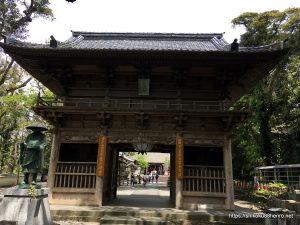 最御崎寺の仁王門