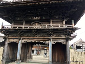 16番観音寺山門