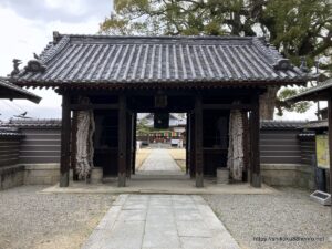 長尾寺山門